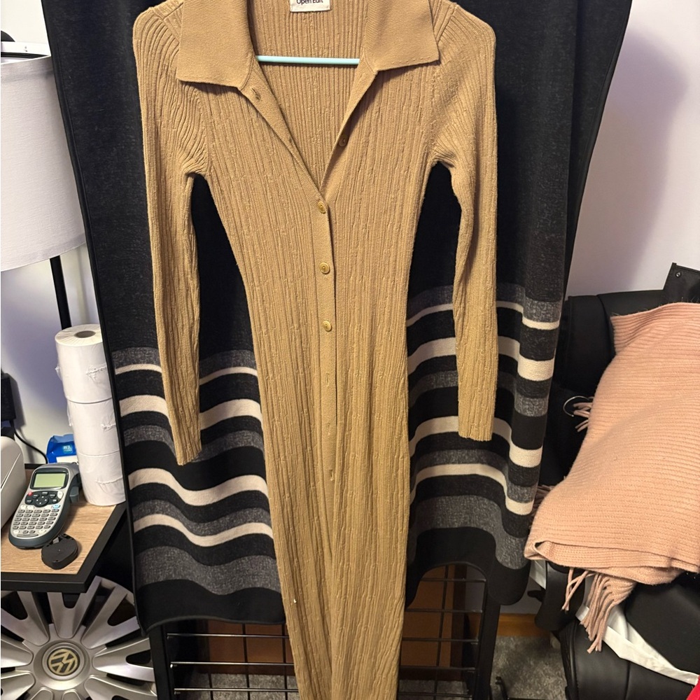Elegant Tan Button-Up Maxi Dress